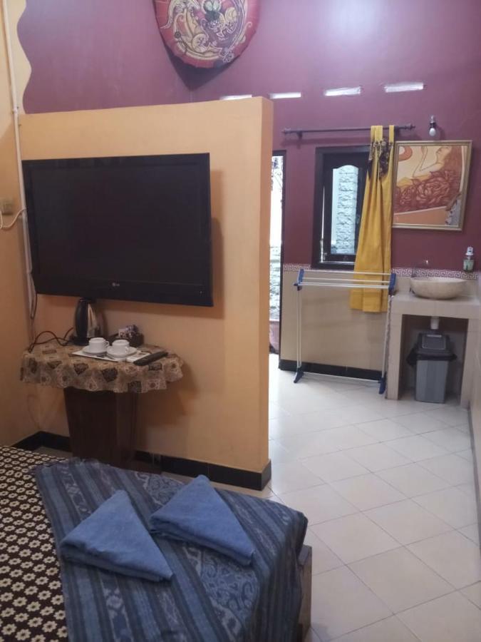 Losmen Setia Kawan Yogyakarta Kültér fotó